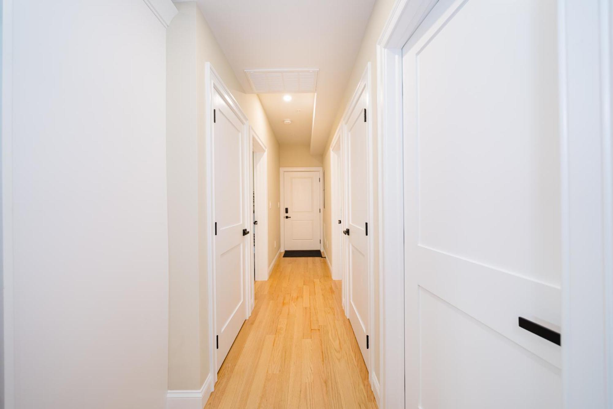 60-2 Newly Built & Lovely In *