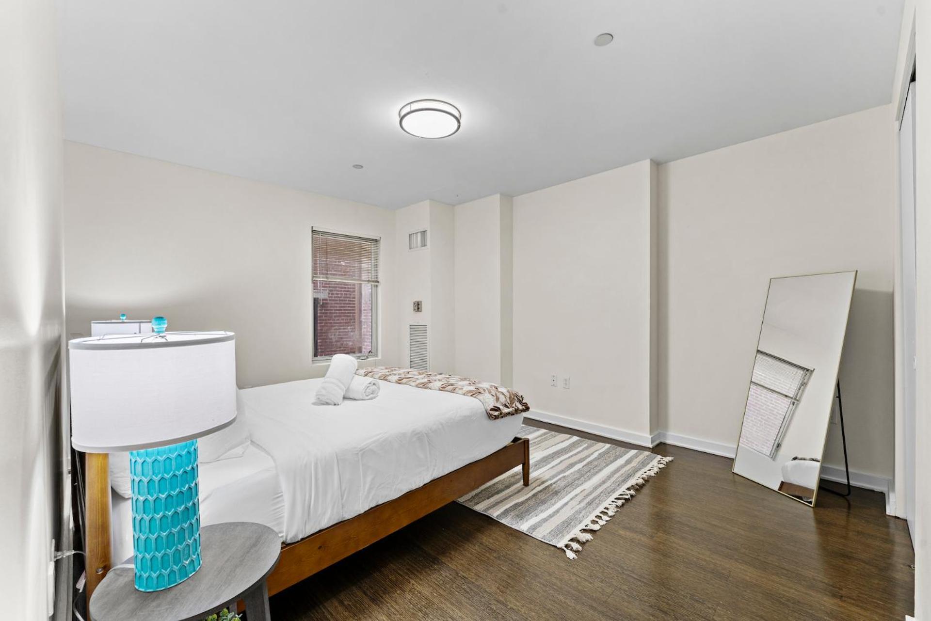 Furnished In Downtown Apartment