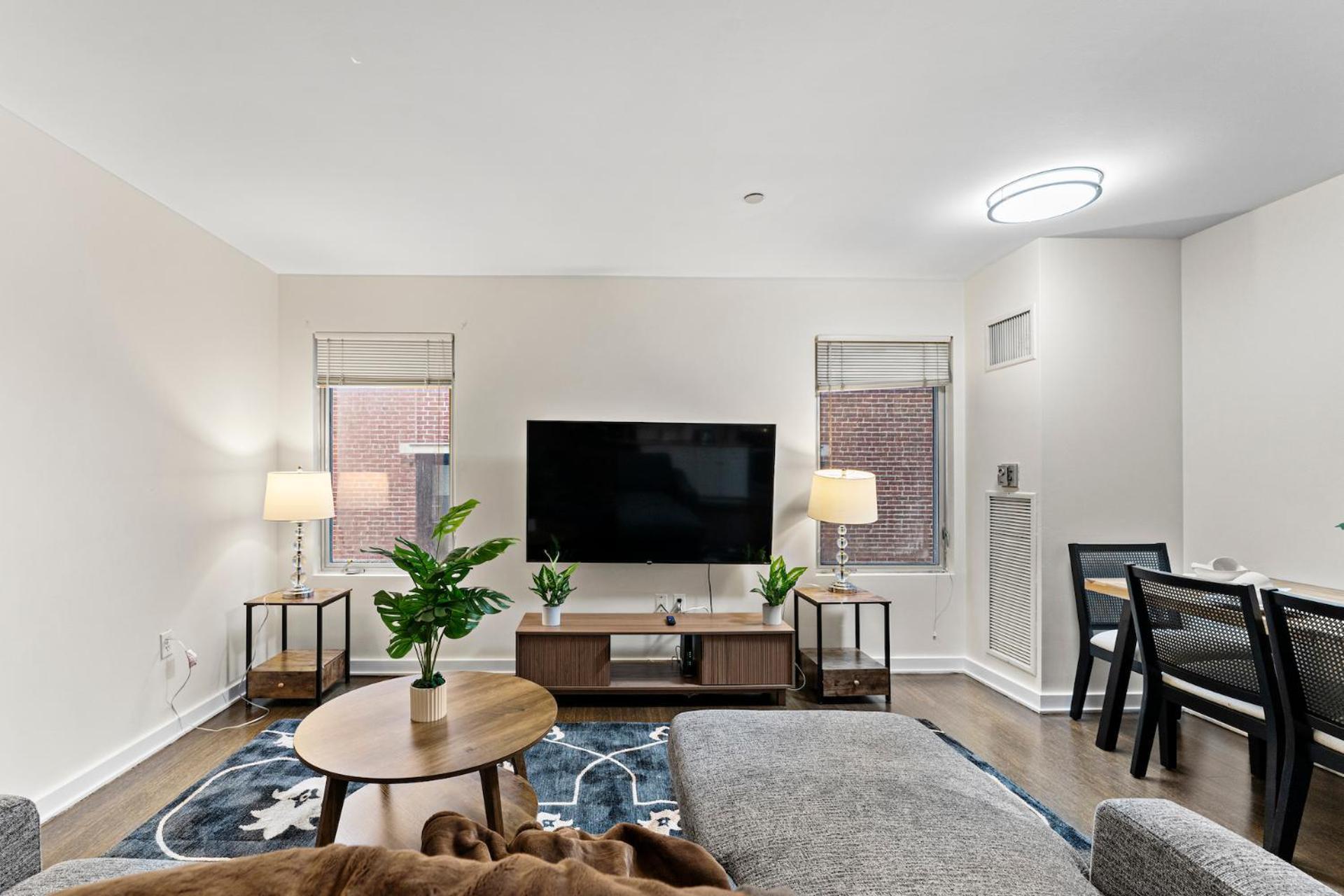 Furnished In Downtown Apartment *