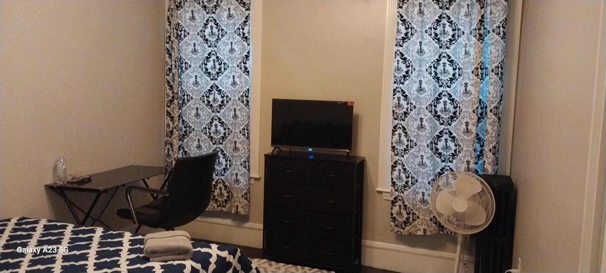 Homestay In - Dorchester Fields Corner Area *