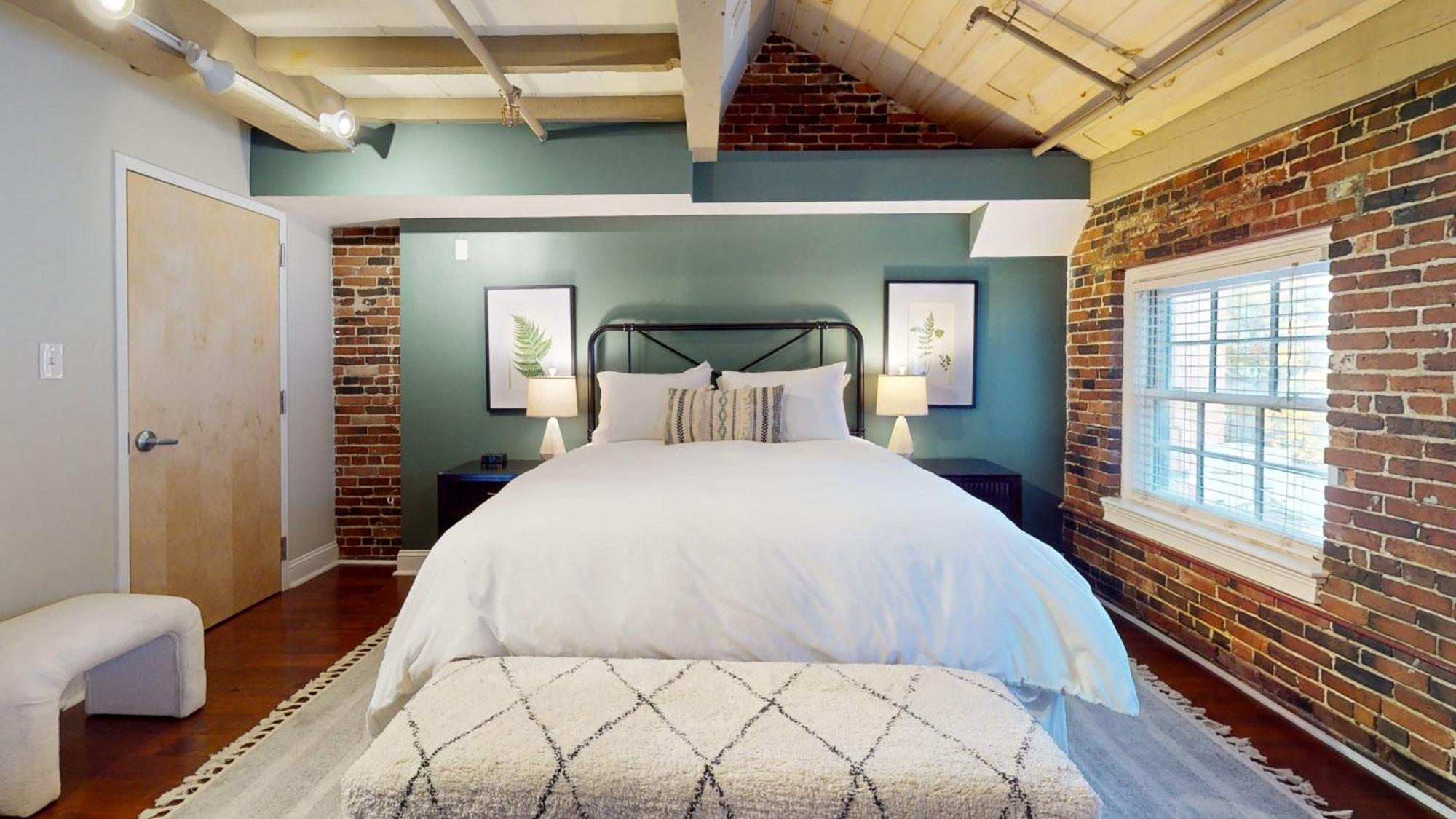 Elegant 2br 009mi Faneuil Hallquincy Market Boston