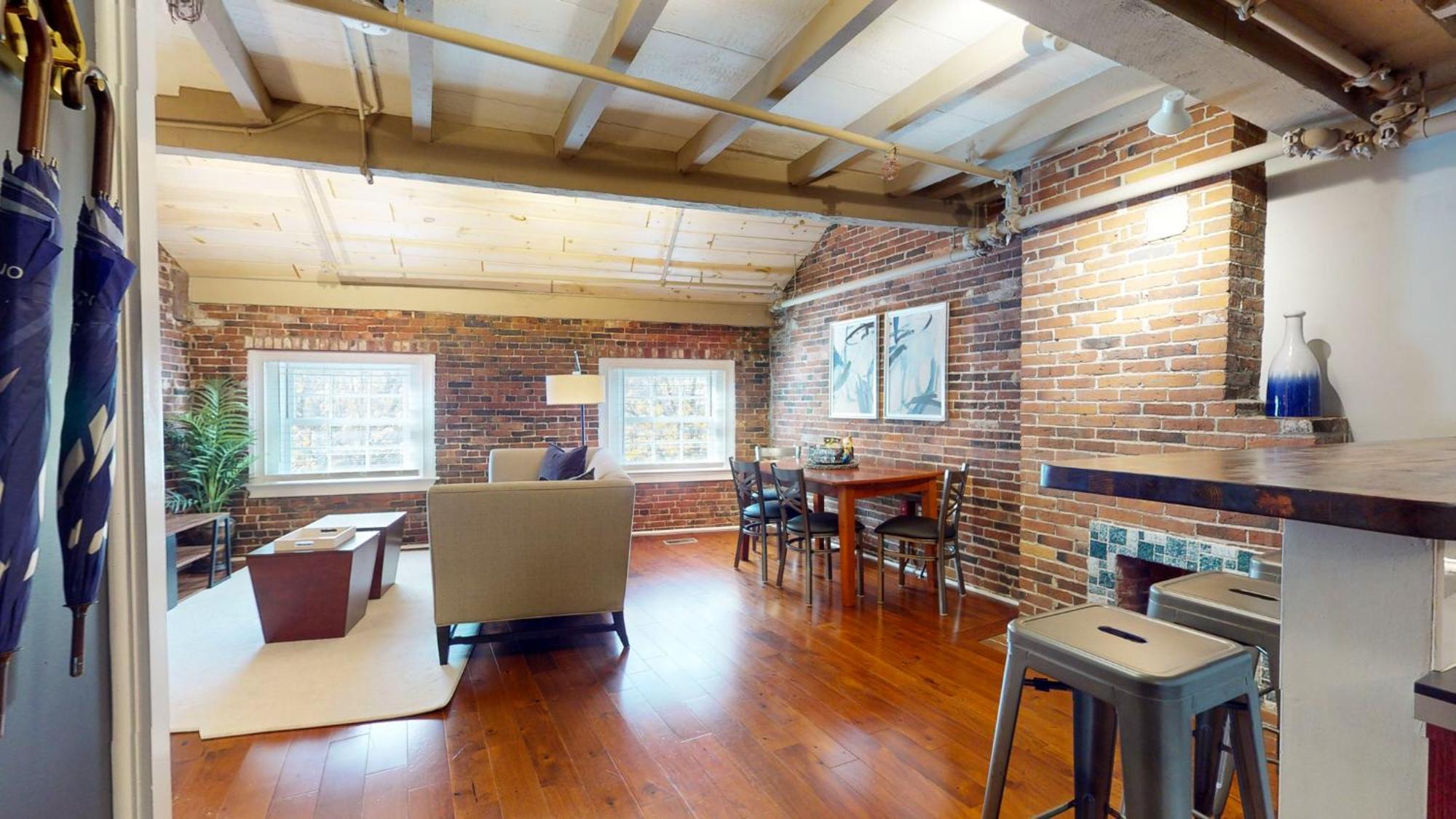 Elegant 2br 009mi Faneuil Hallquincy Market Apartment *