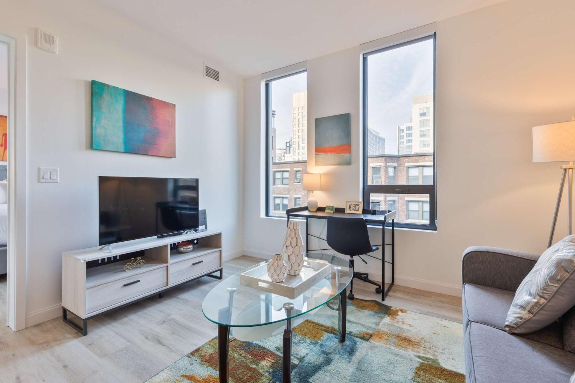 Gorgeous With Kitchen - Idl-424 Boston