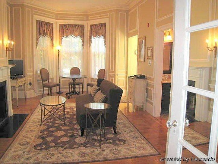 Apartment Back Bay Suites