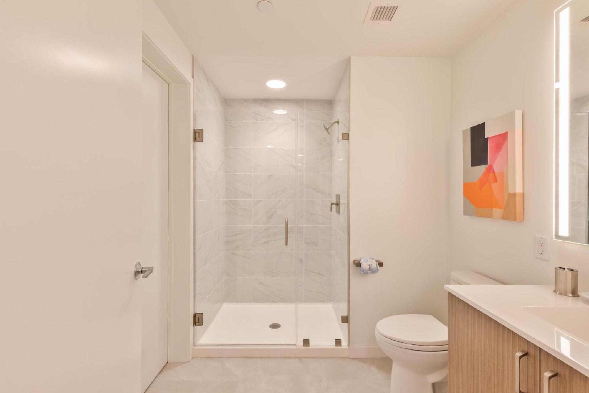 Gorgeous With Kitchen - Idl-247 Apartment