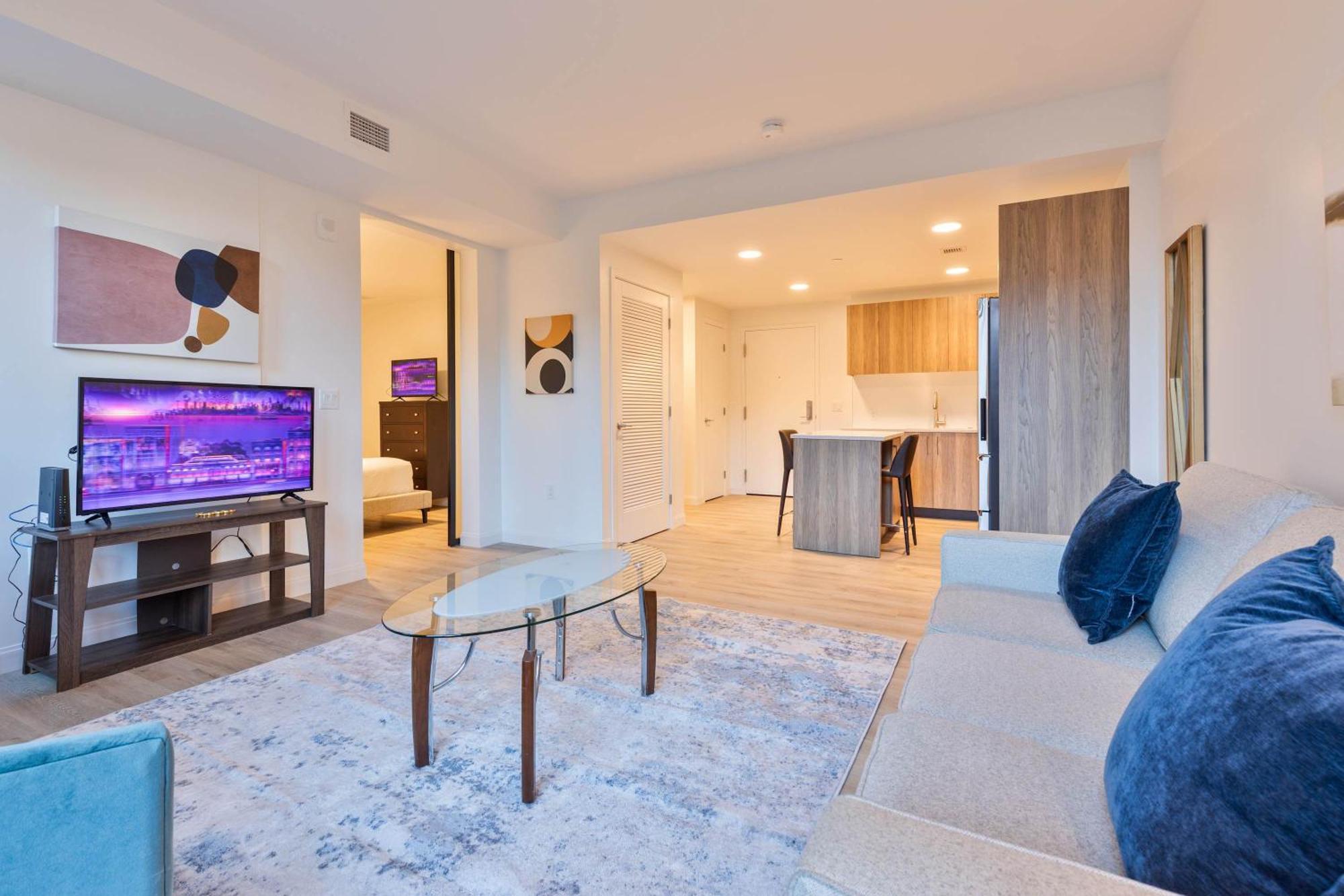 Private Modern With Kitchen Apartment *