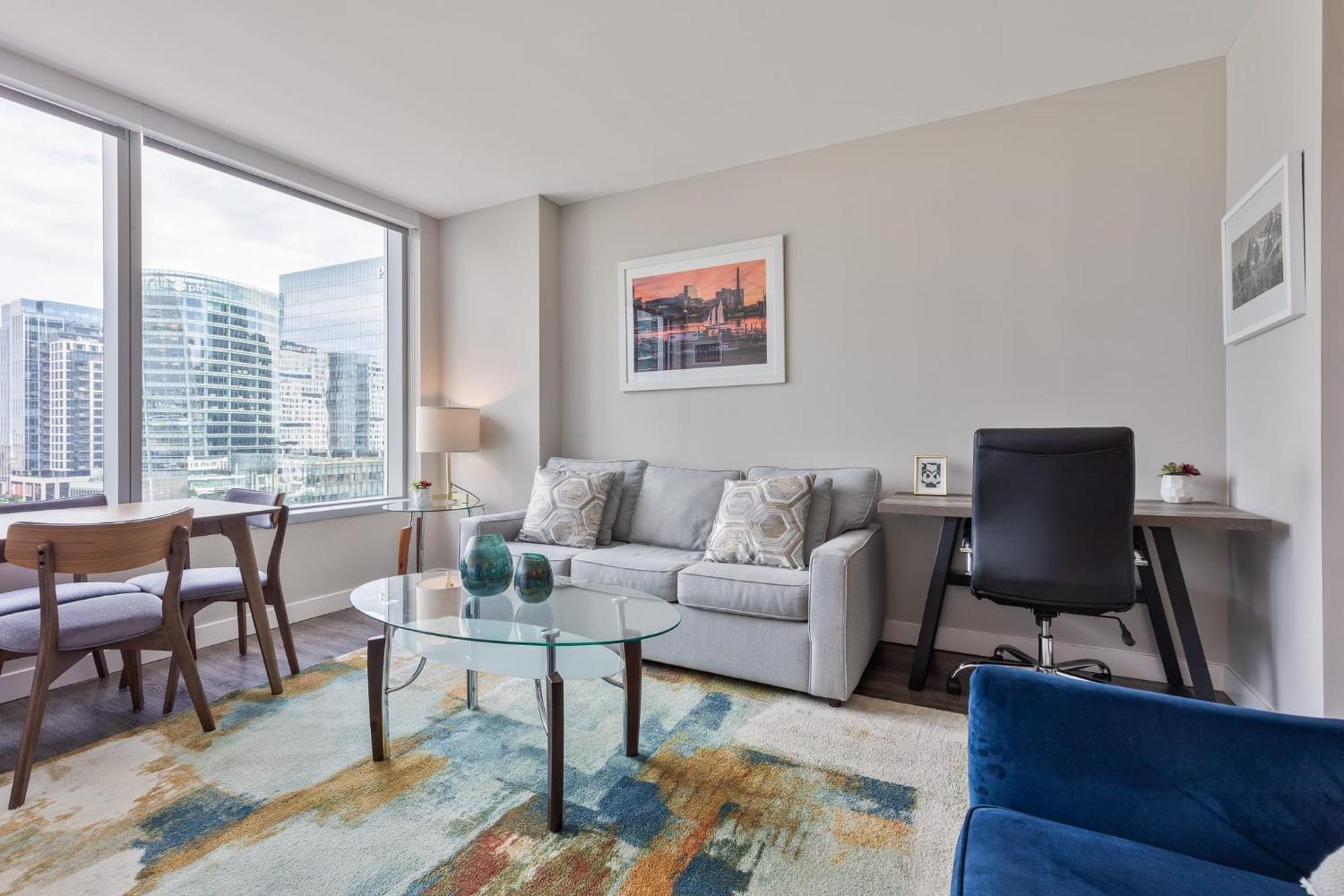 Bright Downtown With Gym - Via-519 * Boston