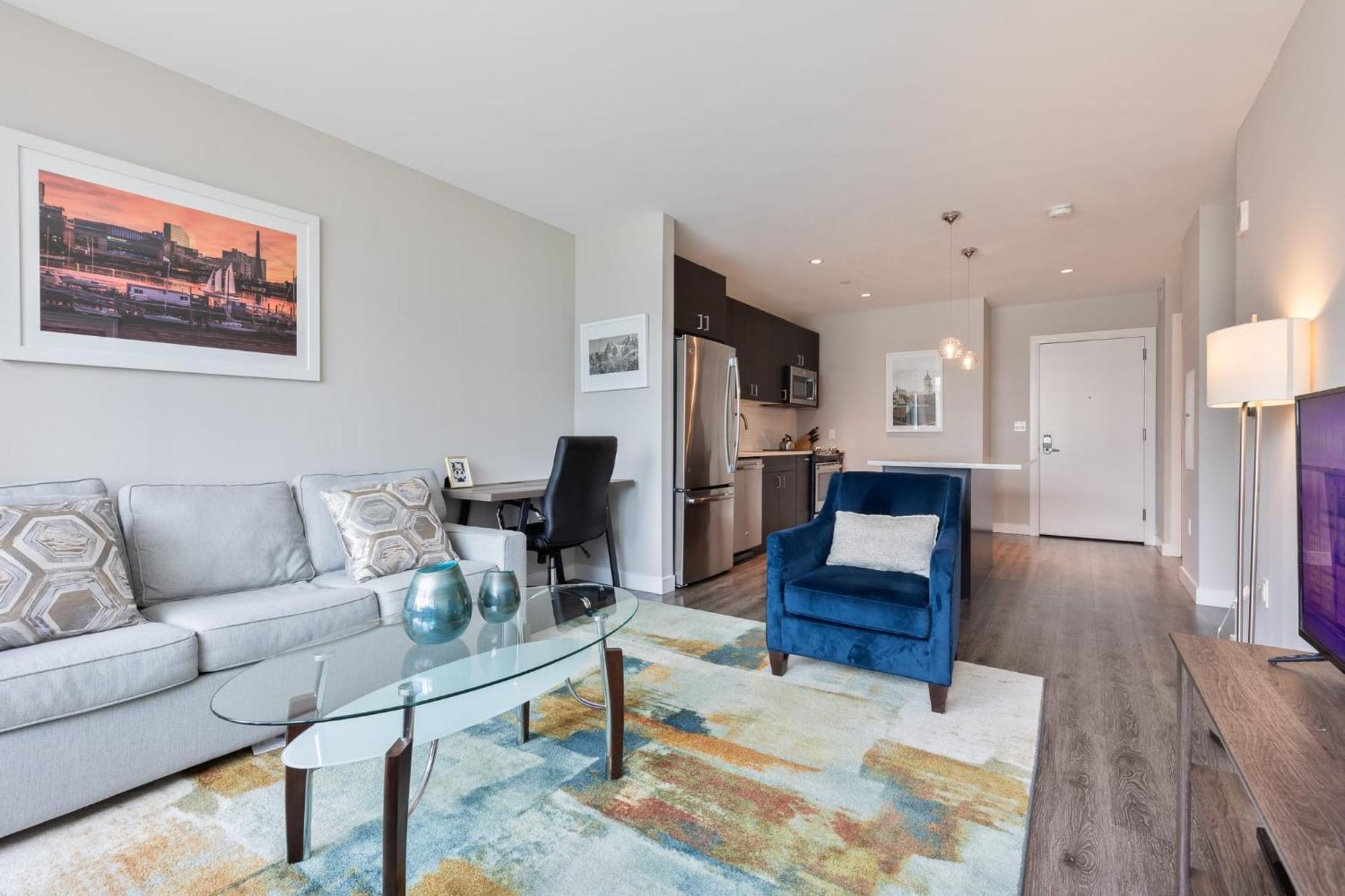 Bright Downtown With Gym - Via-519 * Boston