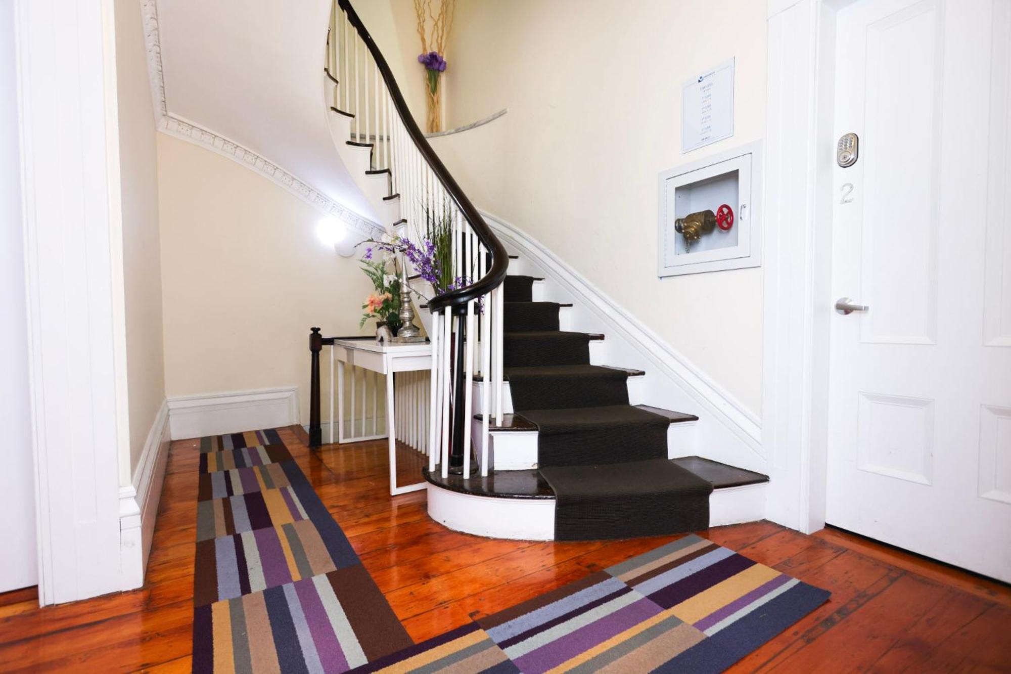 Charming & Stylish On Beacon Hill #11 *