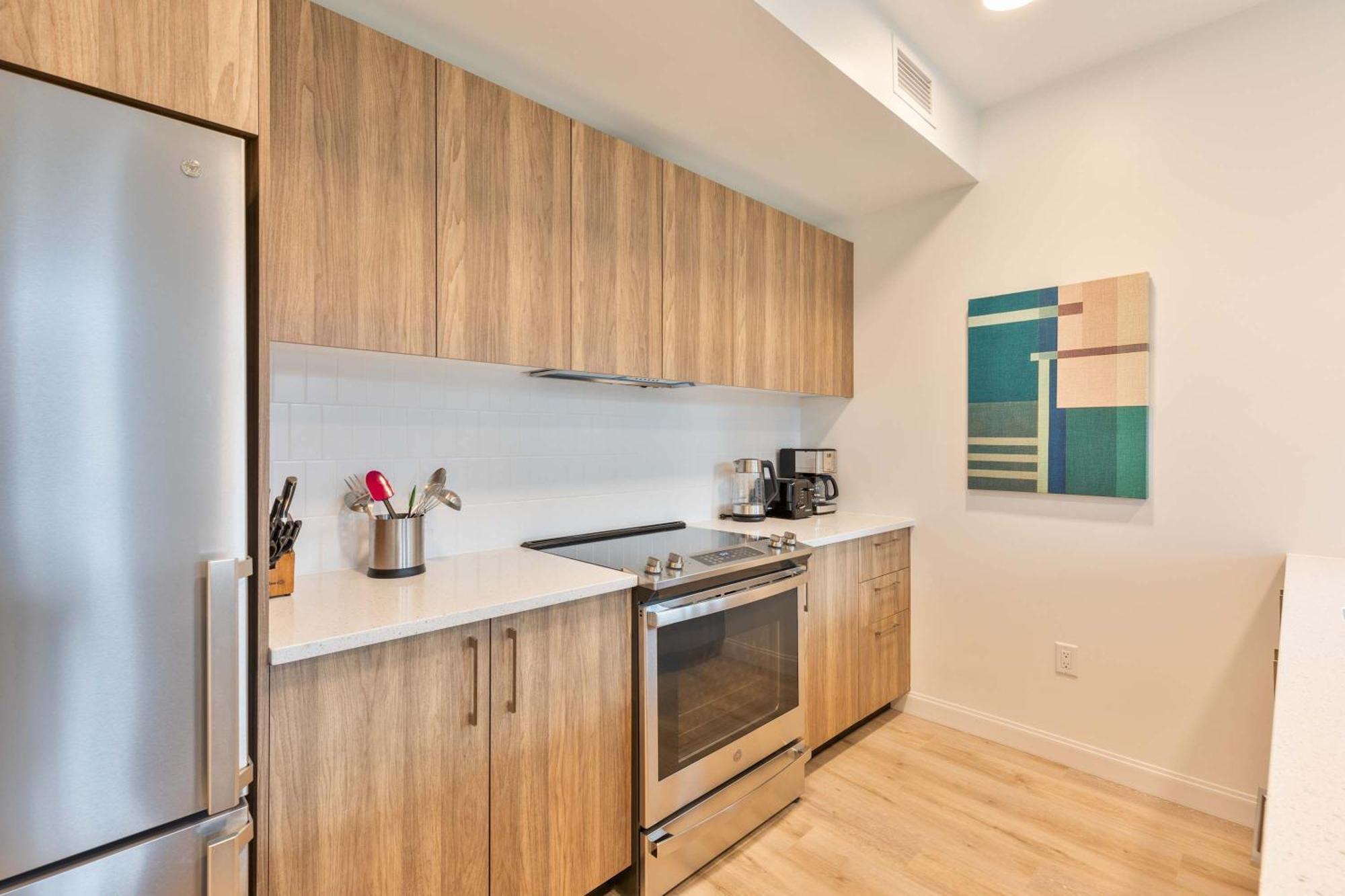 Gorgeous With Kitchen-idl-350 Apartment *