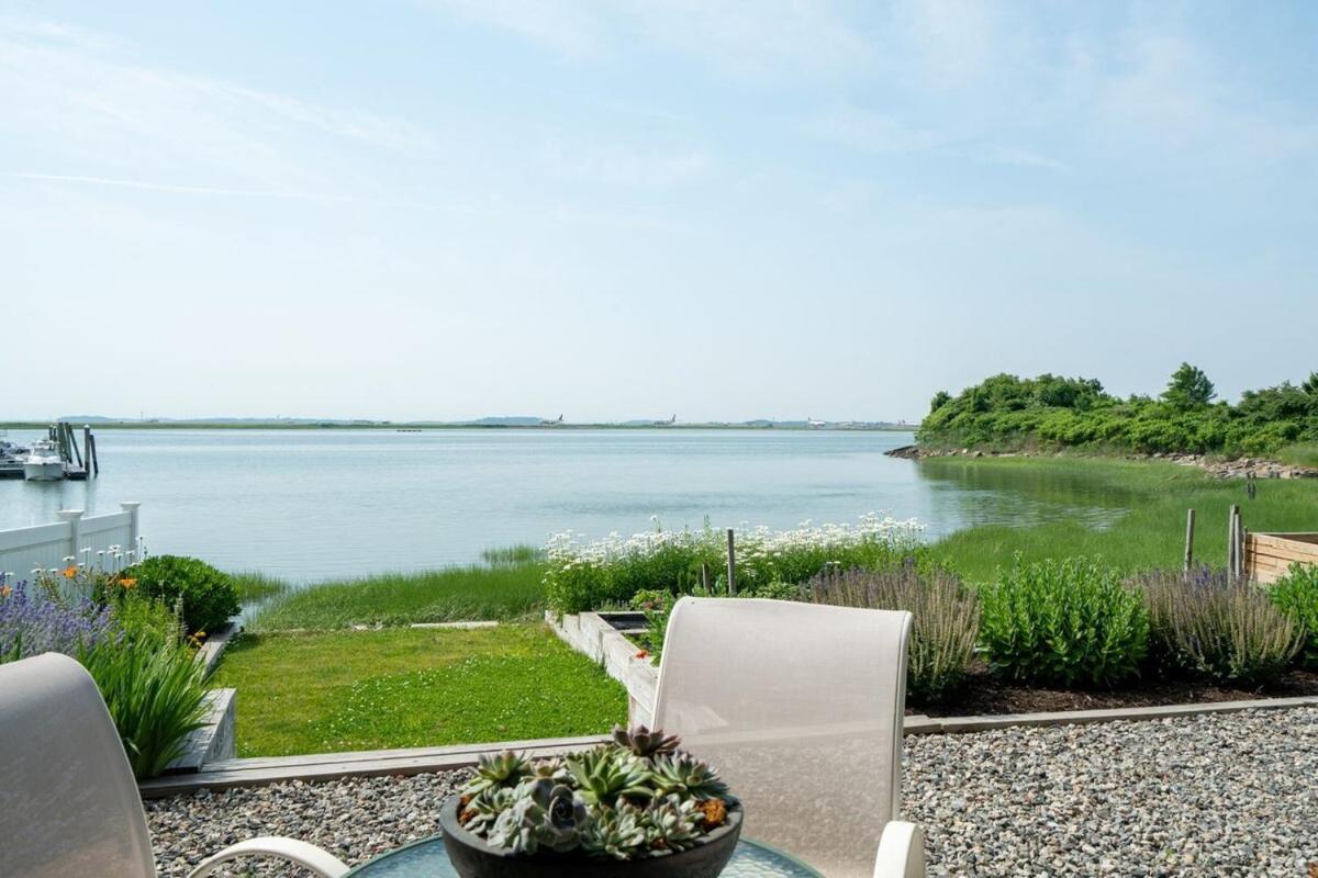 Villa Waterfront Escape - Close To Airport & Downtown Boston
