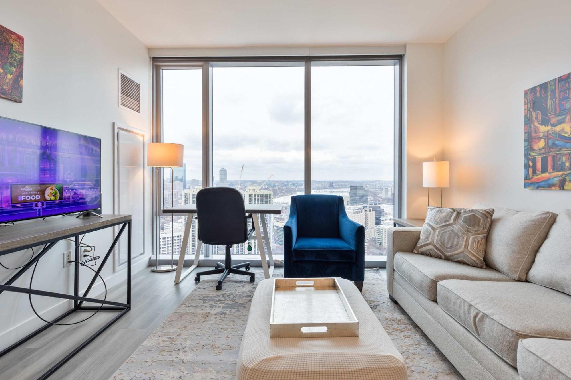 Luxury Downtown-hub-3201
