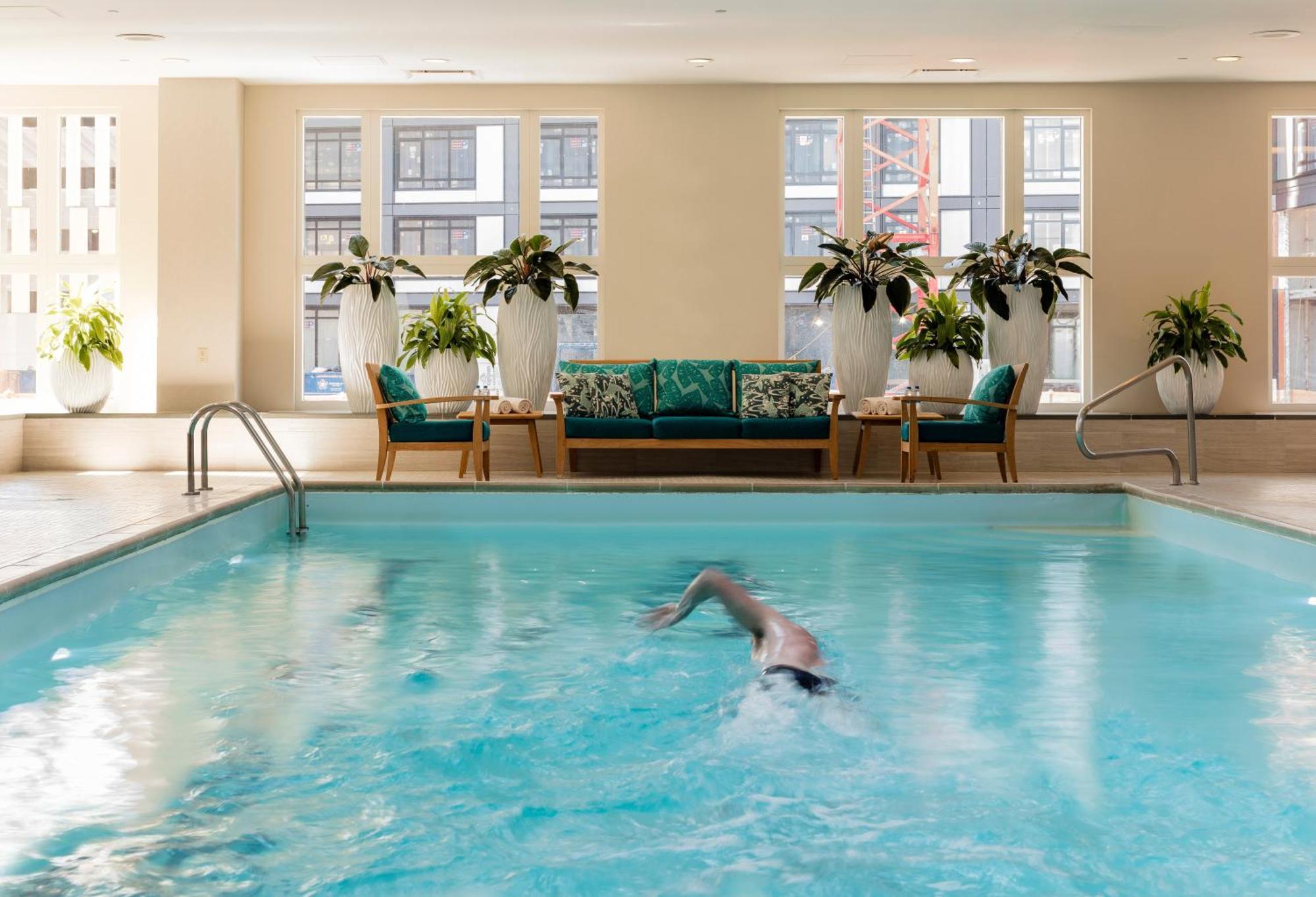 Seaport 4* Boston
