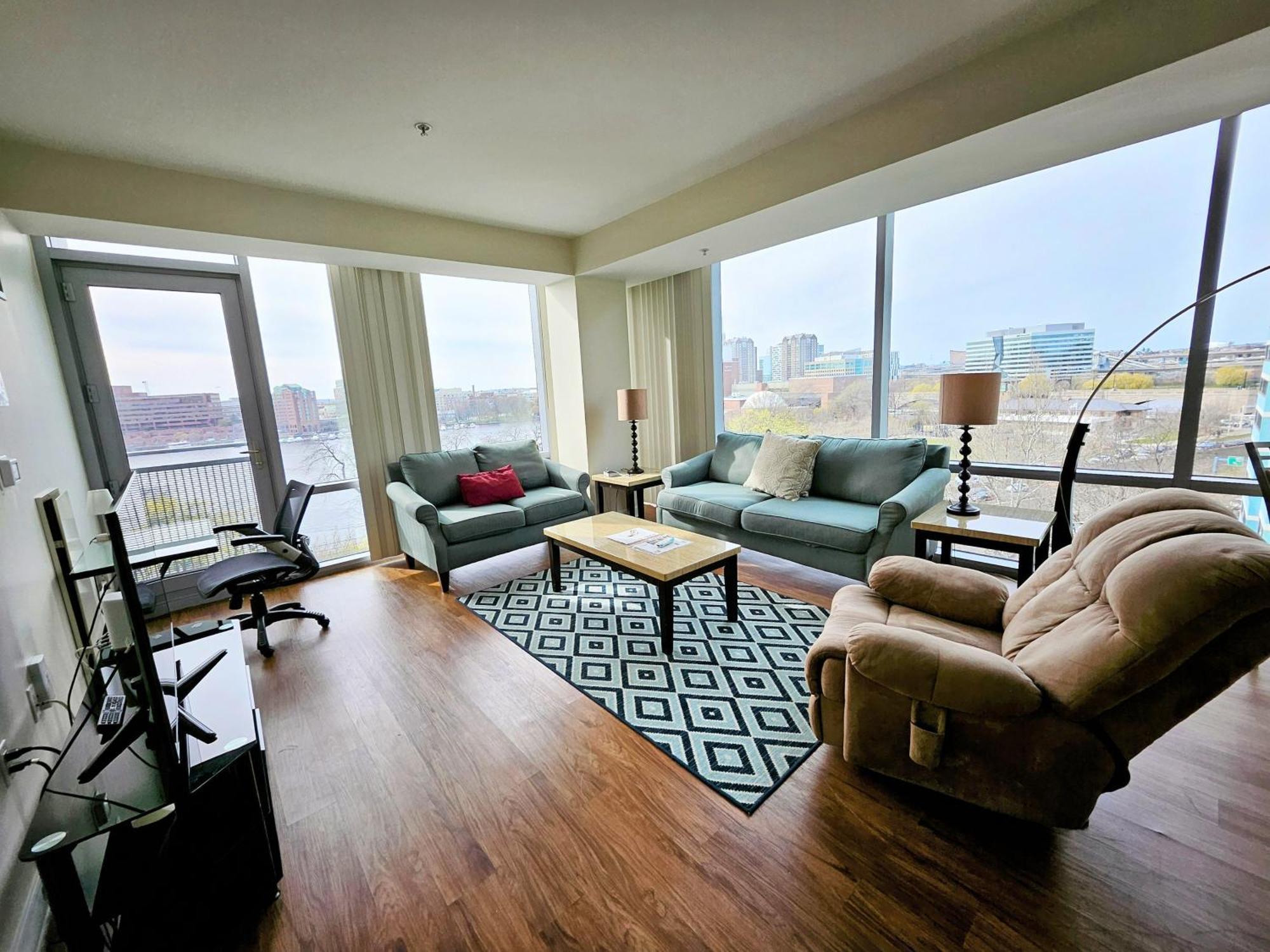 Modern At Vesta By Massachusetts General Hospital, Charles River Apartment