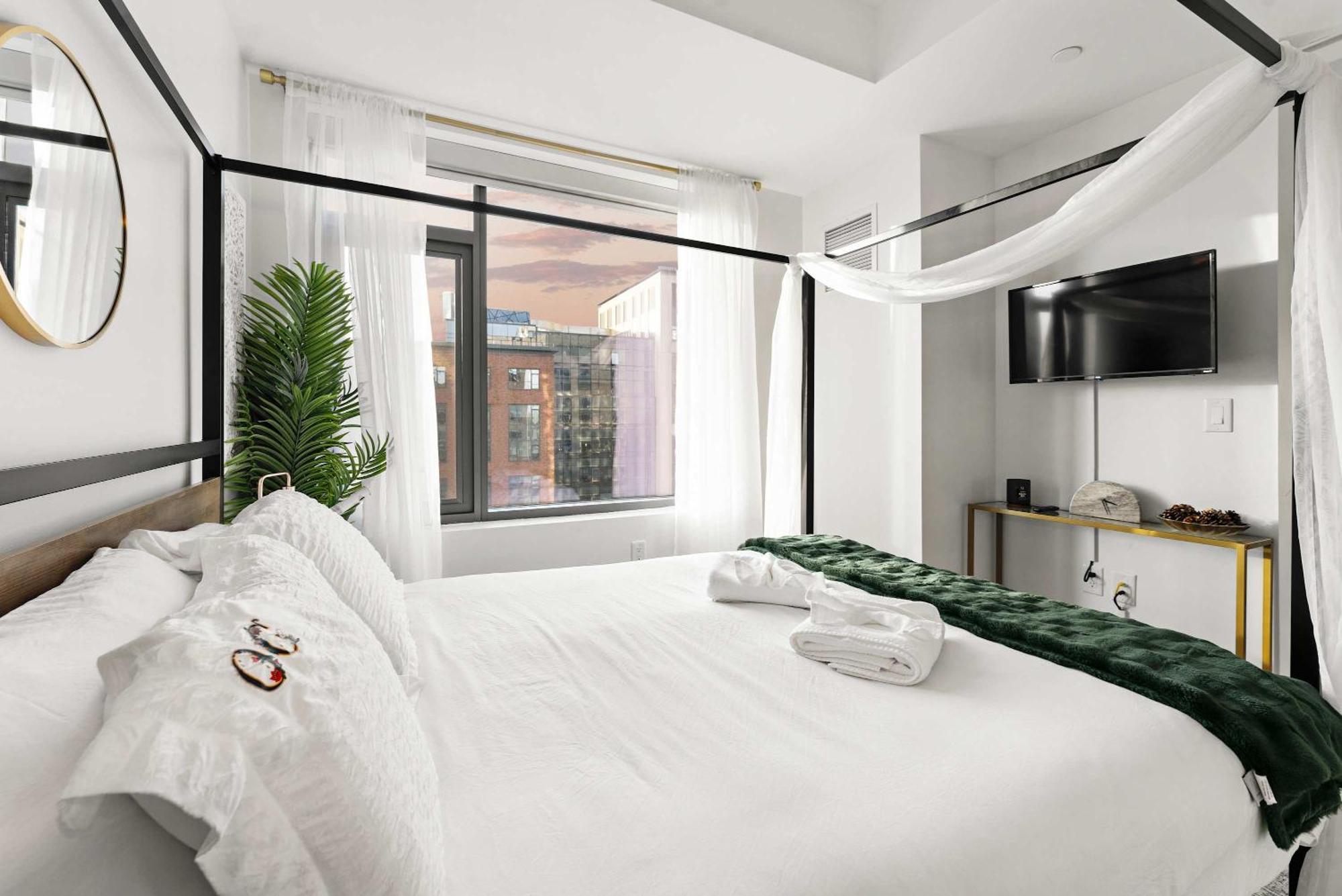 Penthouse South End 1 Bedroom * Boston