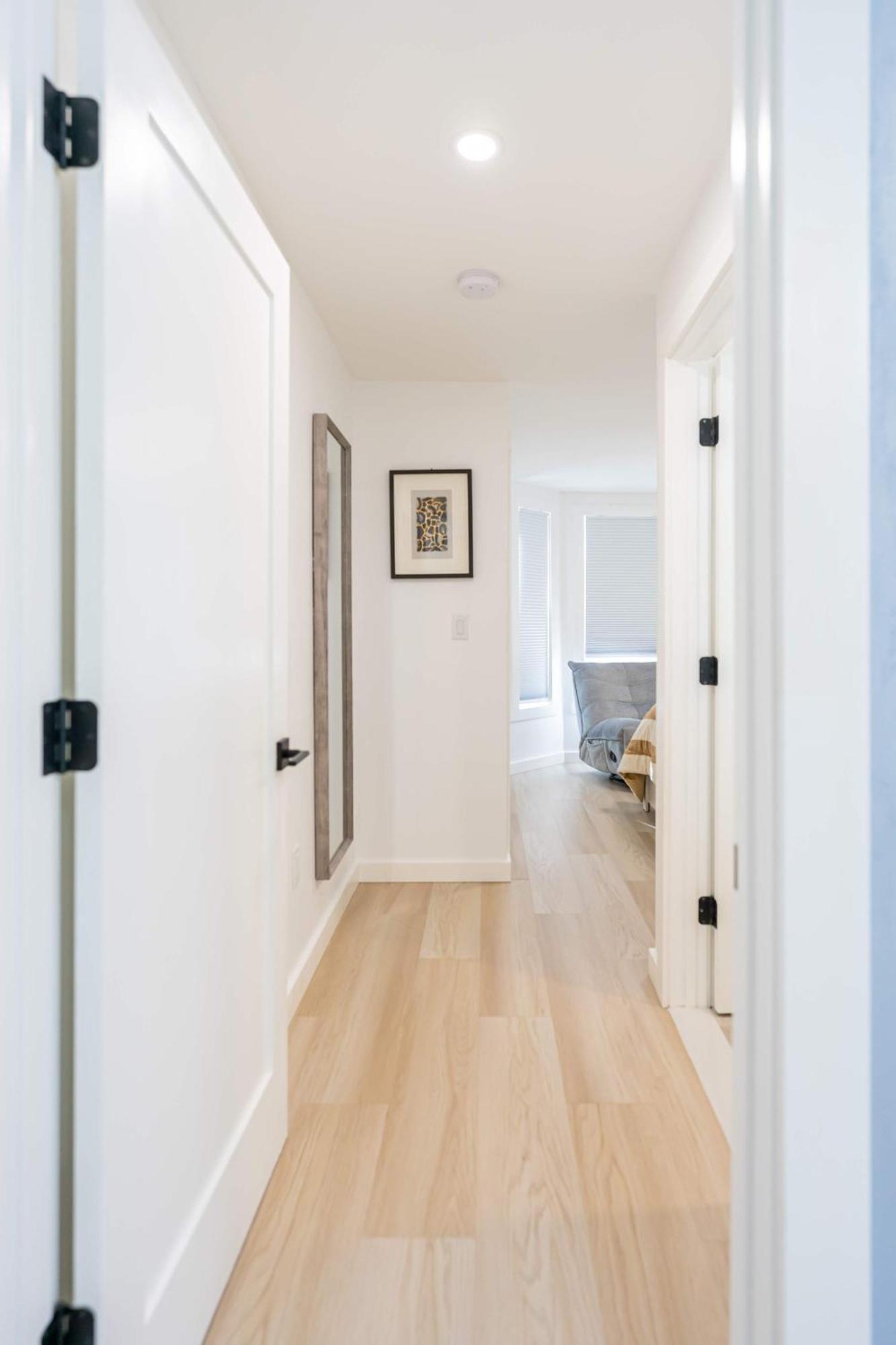 Modern East 2 Bed 2 Bath * Boston