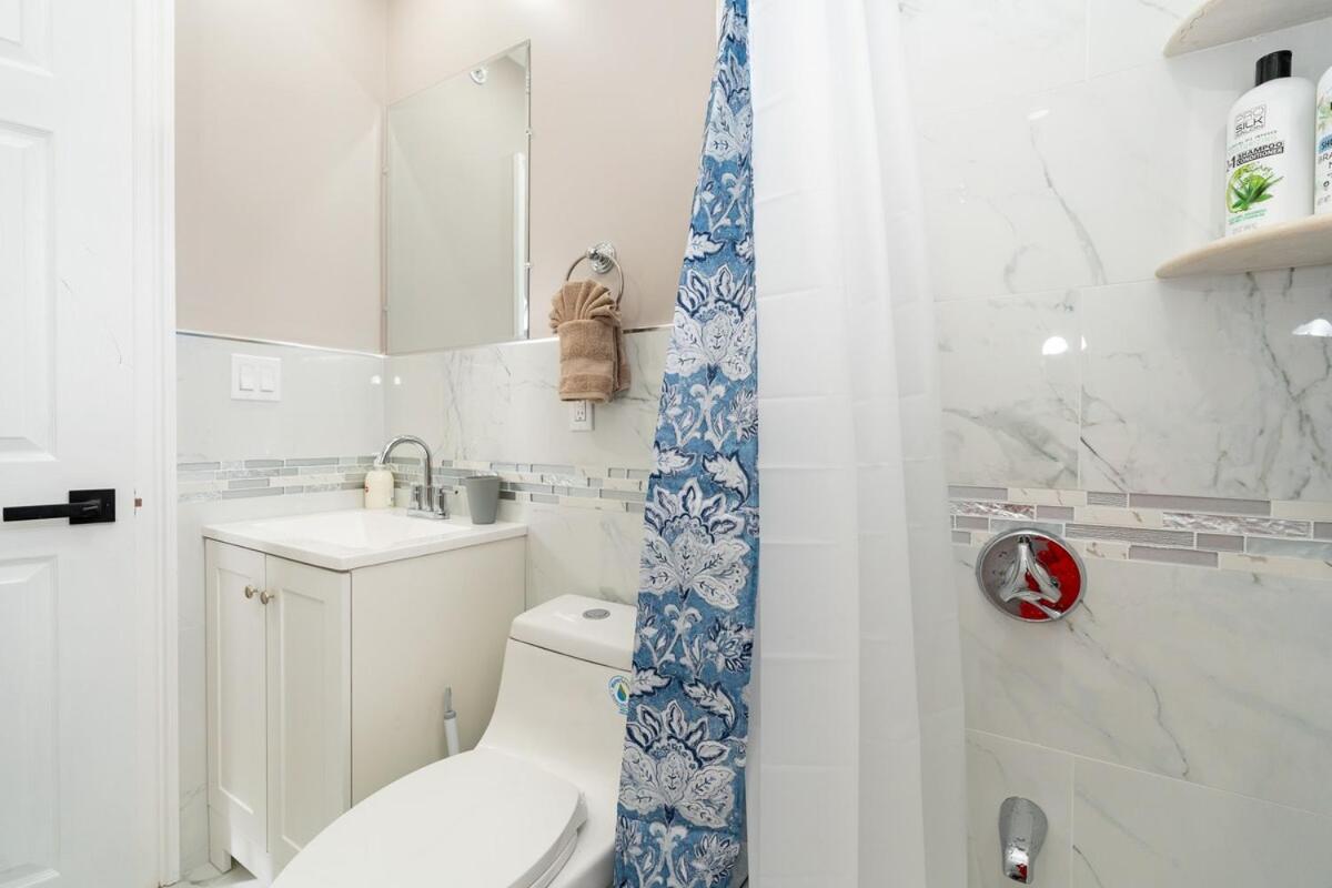 558-2 3Br Boston - Renovated Nest Near Aquarium Apartment *
