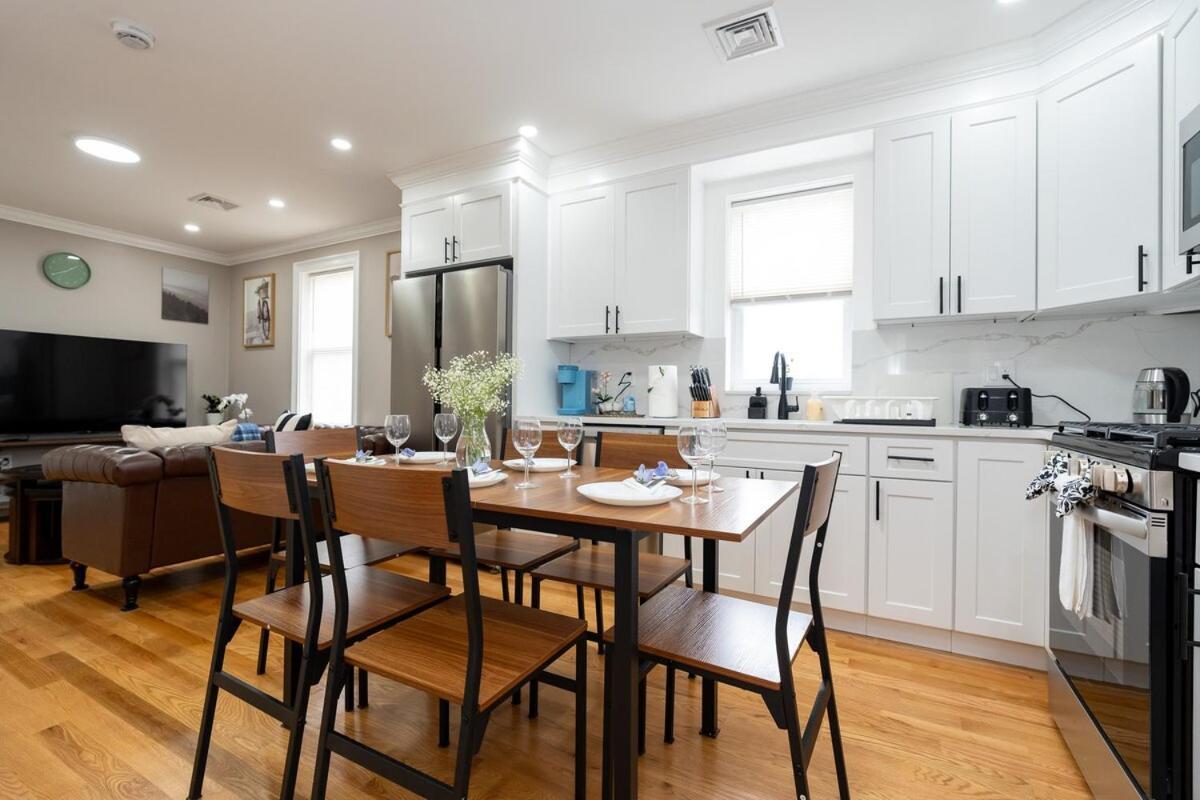 558-2 3Br Boston - Renovated Nest Near Aquarium Boston