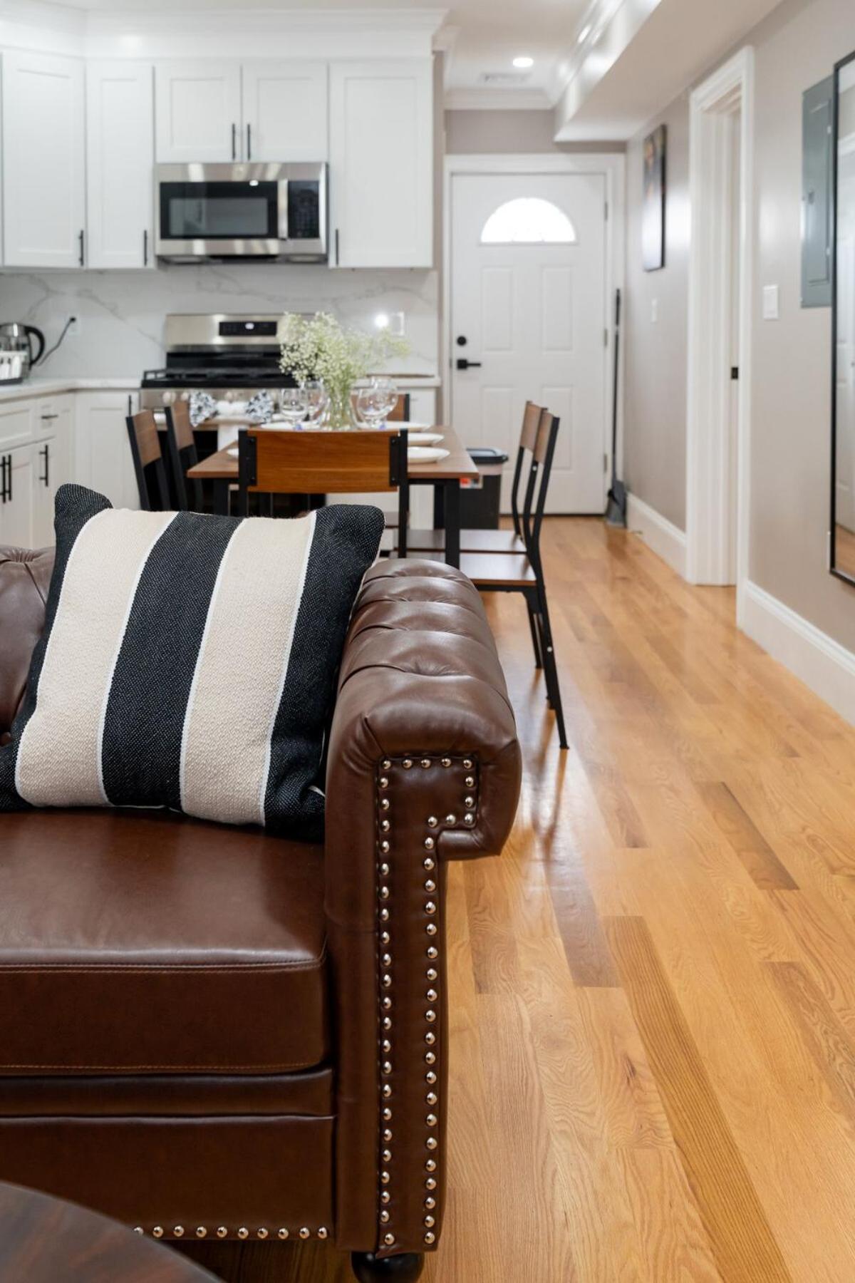 Apartment 558-2 3Br Boston - Renovated Nest Near Aquarium Boston
