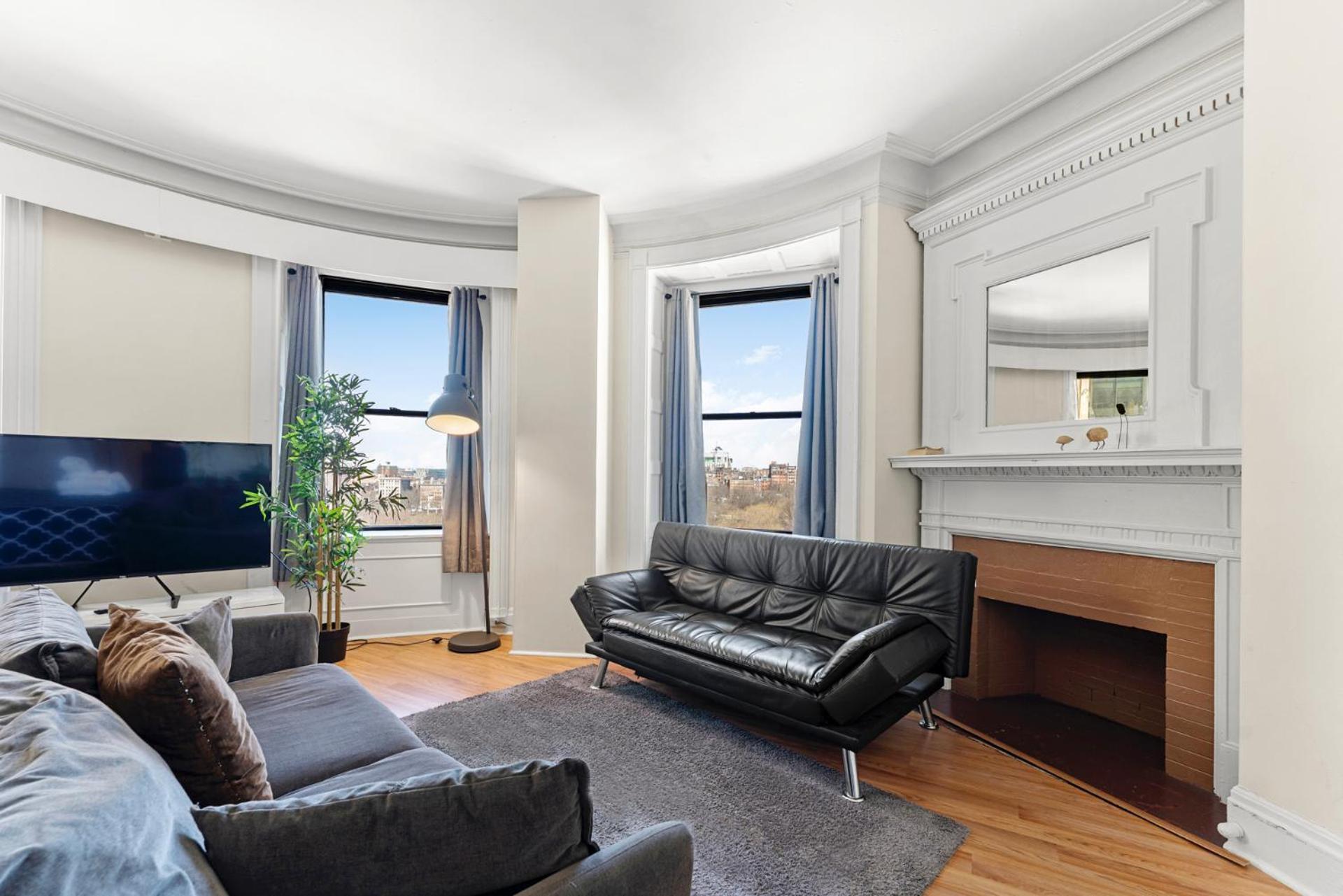 Furnished In Downtown Apartment