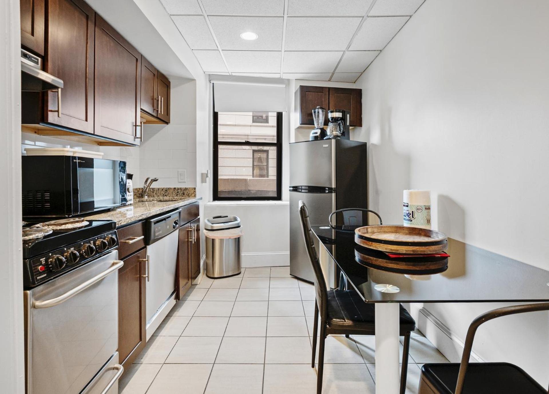 Apartment Furnished In Downtown *