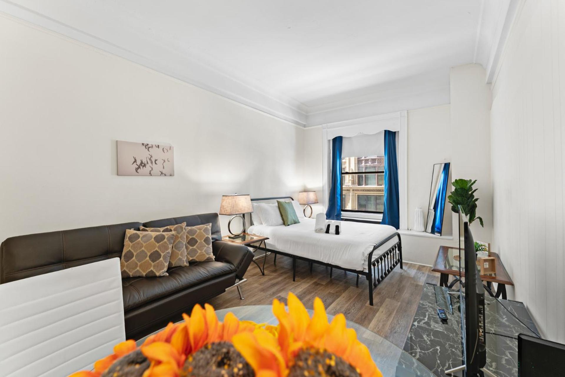 Furnished In Downtown Apartment