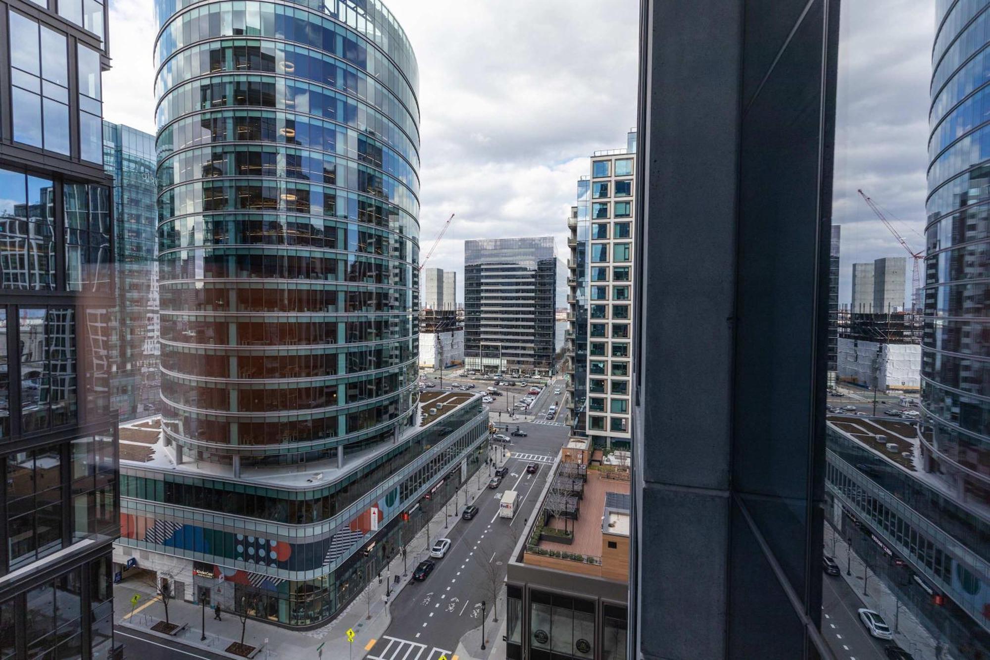 Luxury Heart Of Seaport-alx-1217 Boston