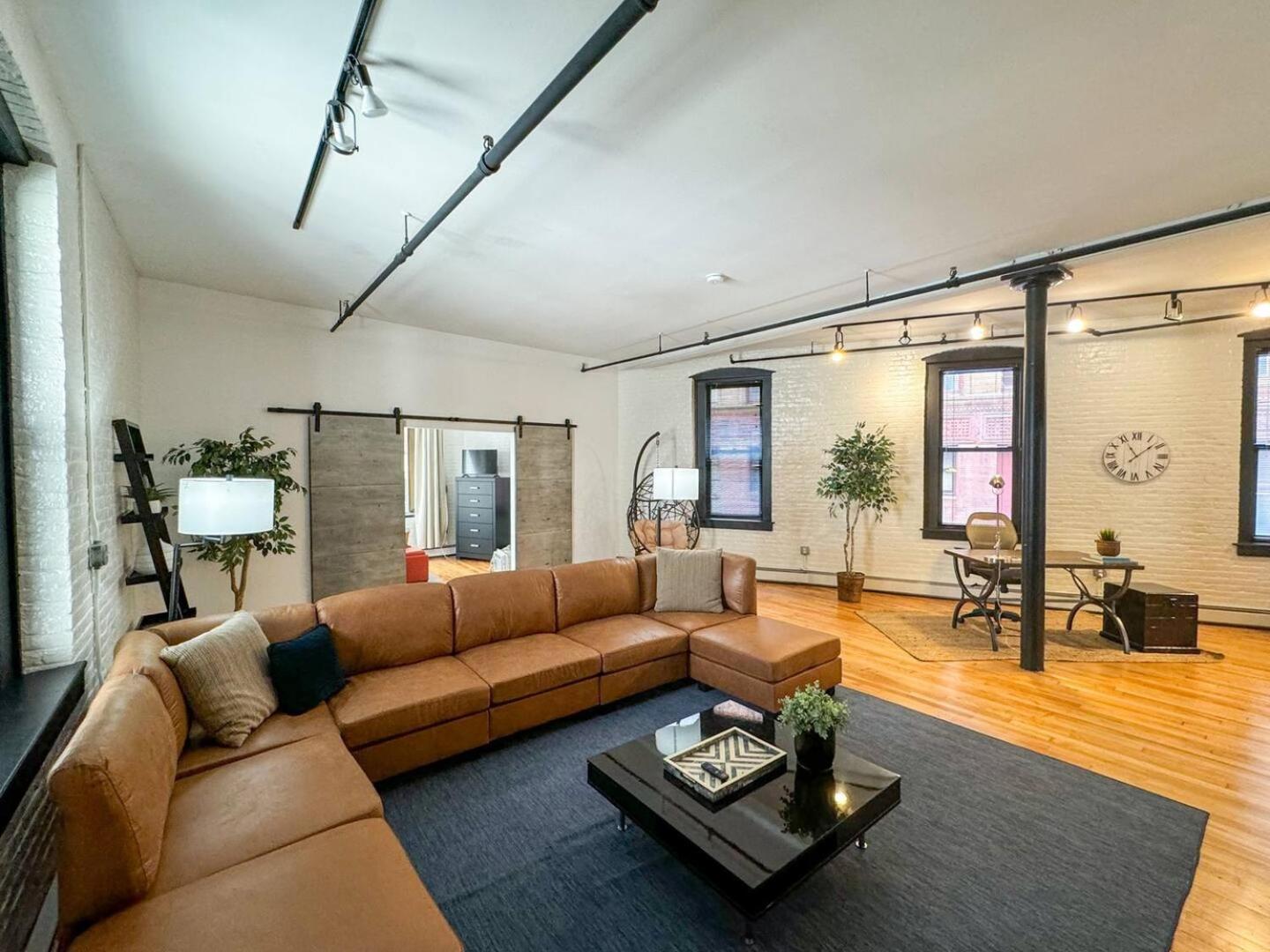 Apartment Open Concept 2 Bed Loft In Back Bay *