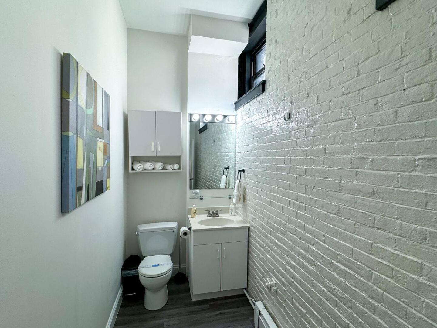 Open Concept 2 Bed Loft In Back Bay Boston