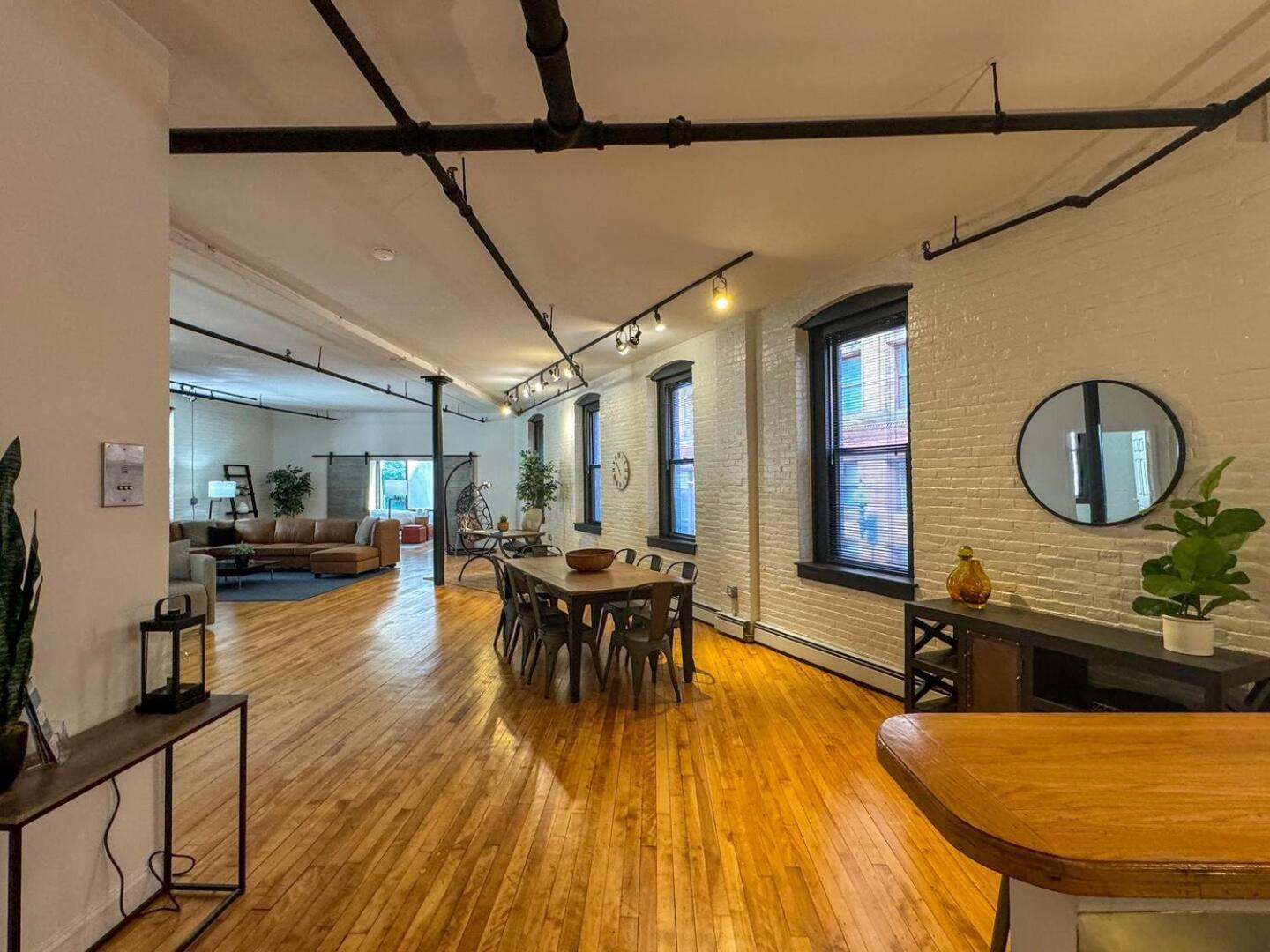 Open Concept 2 Bed Loft In Back Bay * Boston