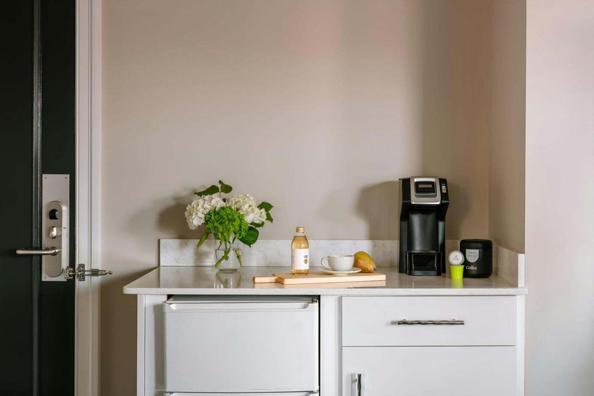 No. 284 Back Bay Hotel, Sonder Hotel 4*