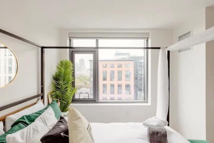Luxury South End Views And Pool Apartment