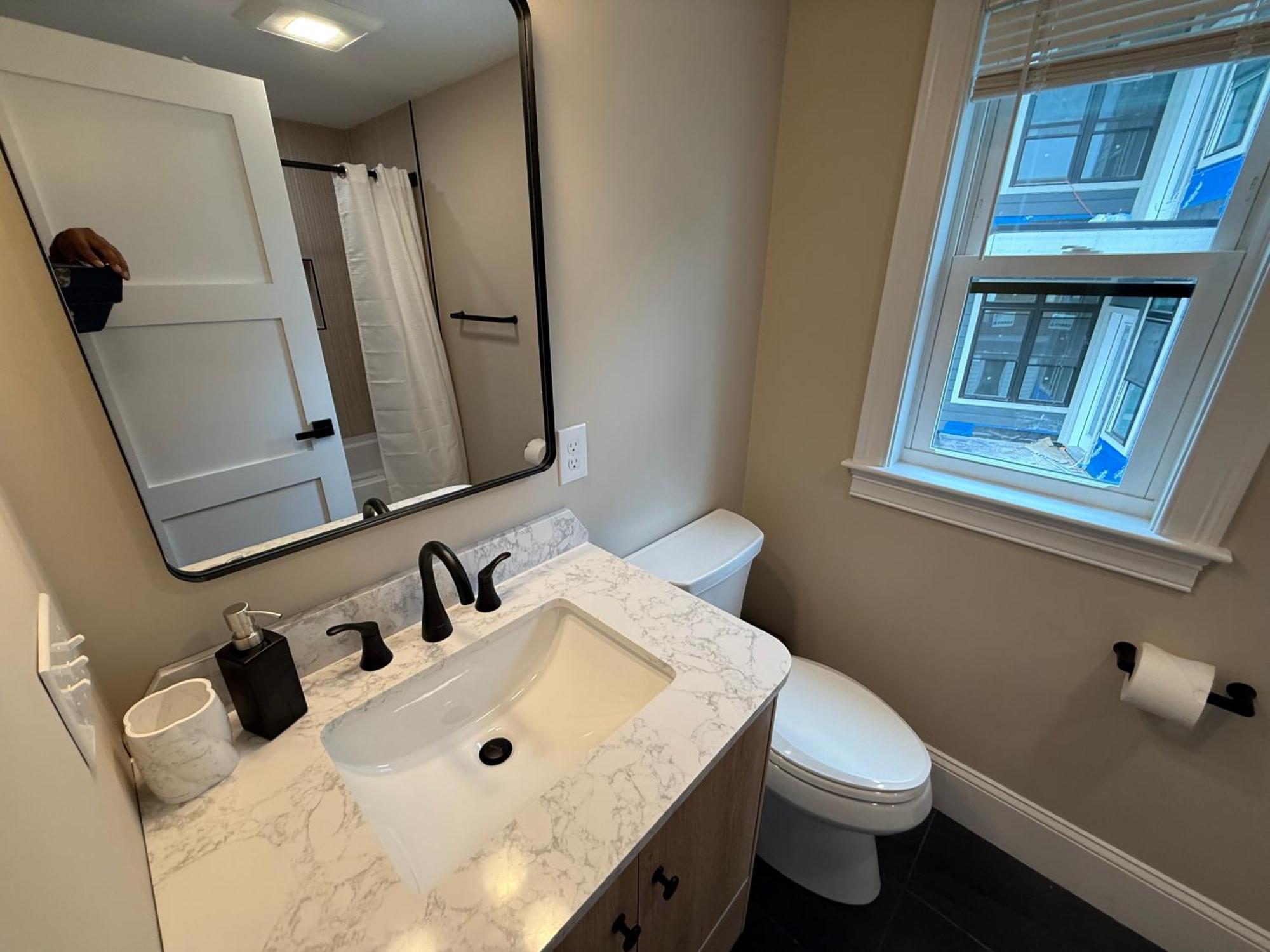 Forest Hill -boston Apartment