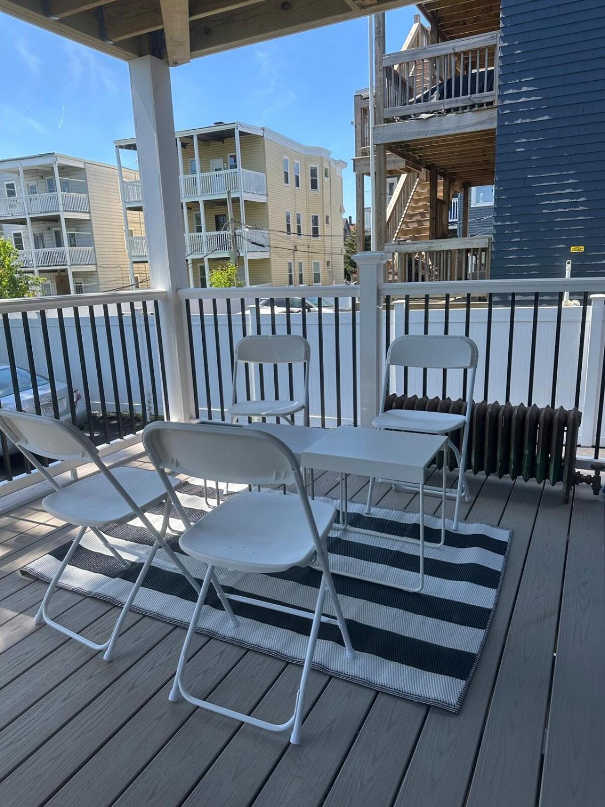 Apartment 85a Charming Base, 3br, 2ba Ideal For Families *