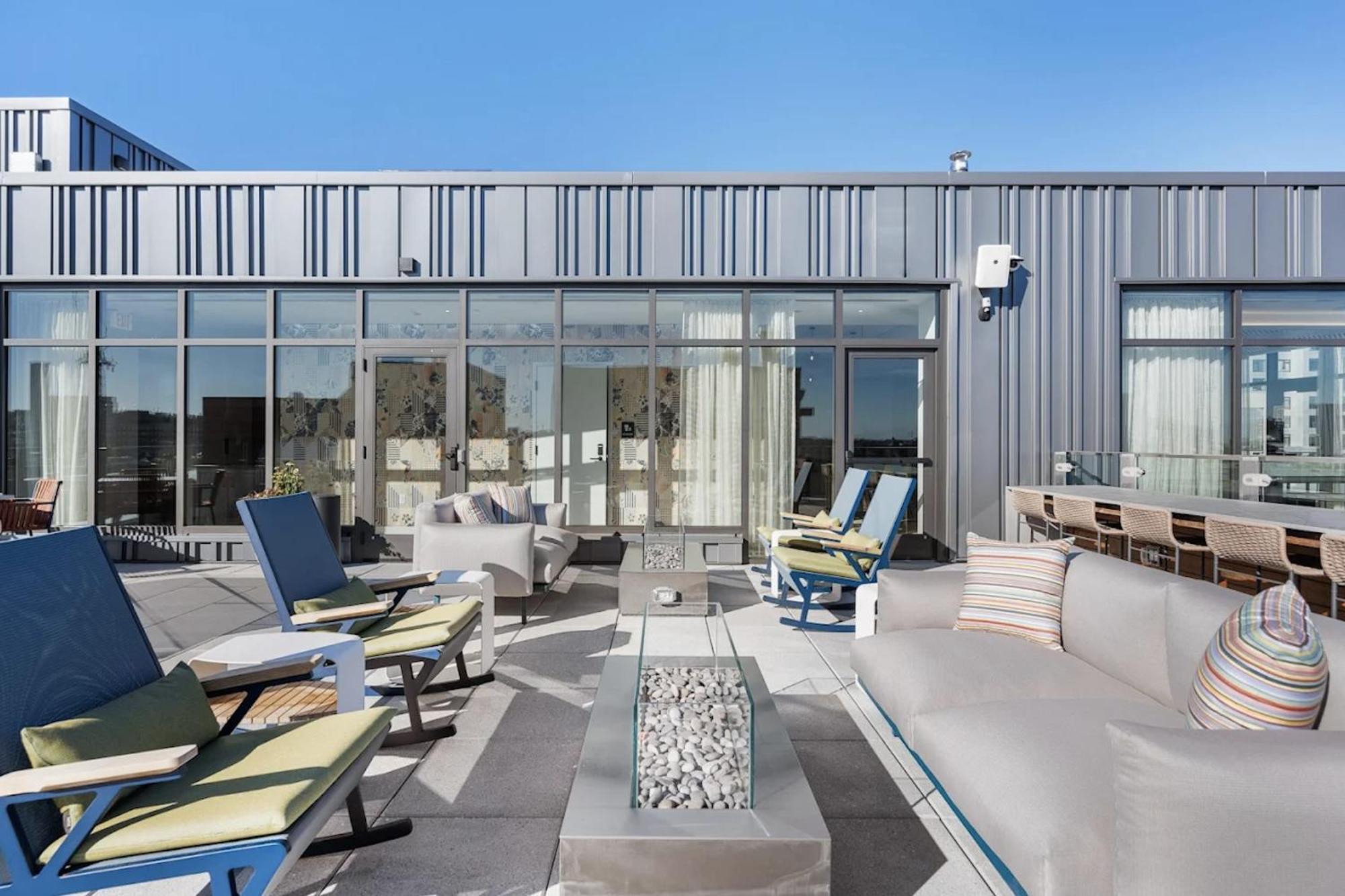 Luxury With Kitchen In Fenway *