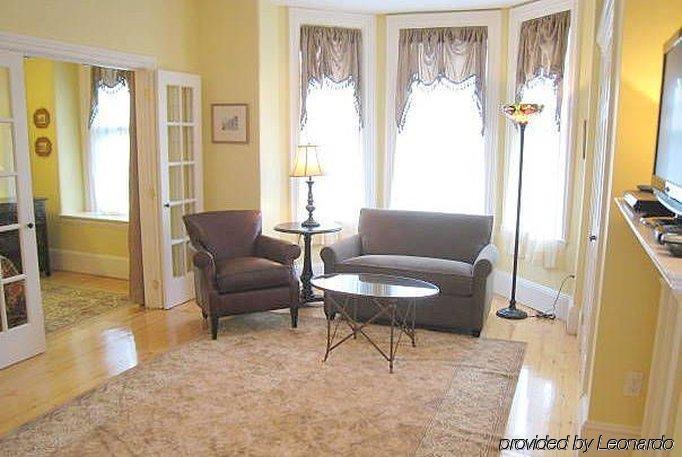 Back Bay Suites Boston