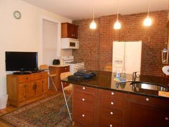 Brigham Circle Brownstone Apartment *
