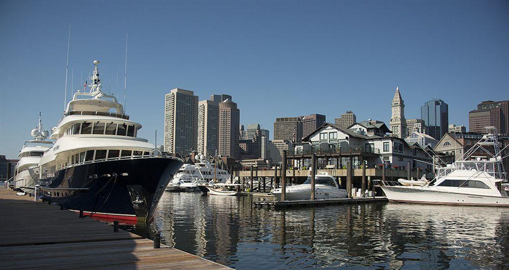 Yacht Haven Inn 4*