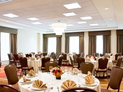 Hilton Garden Logan Airport