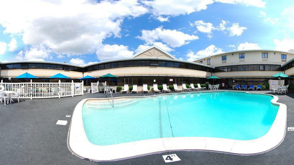 Ramada By Wyndham