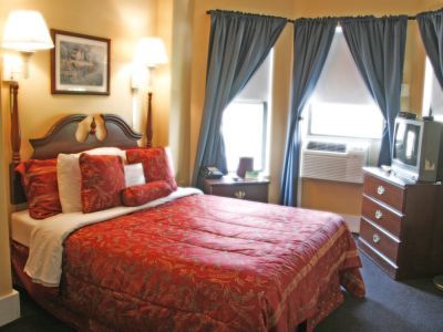 Found Common Hotel 2*