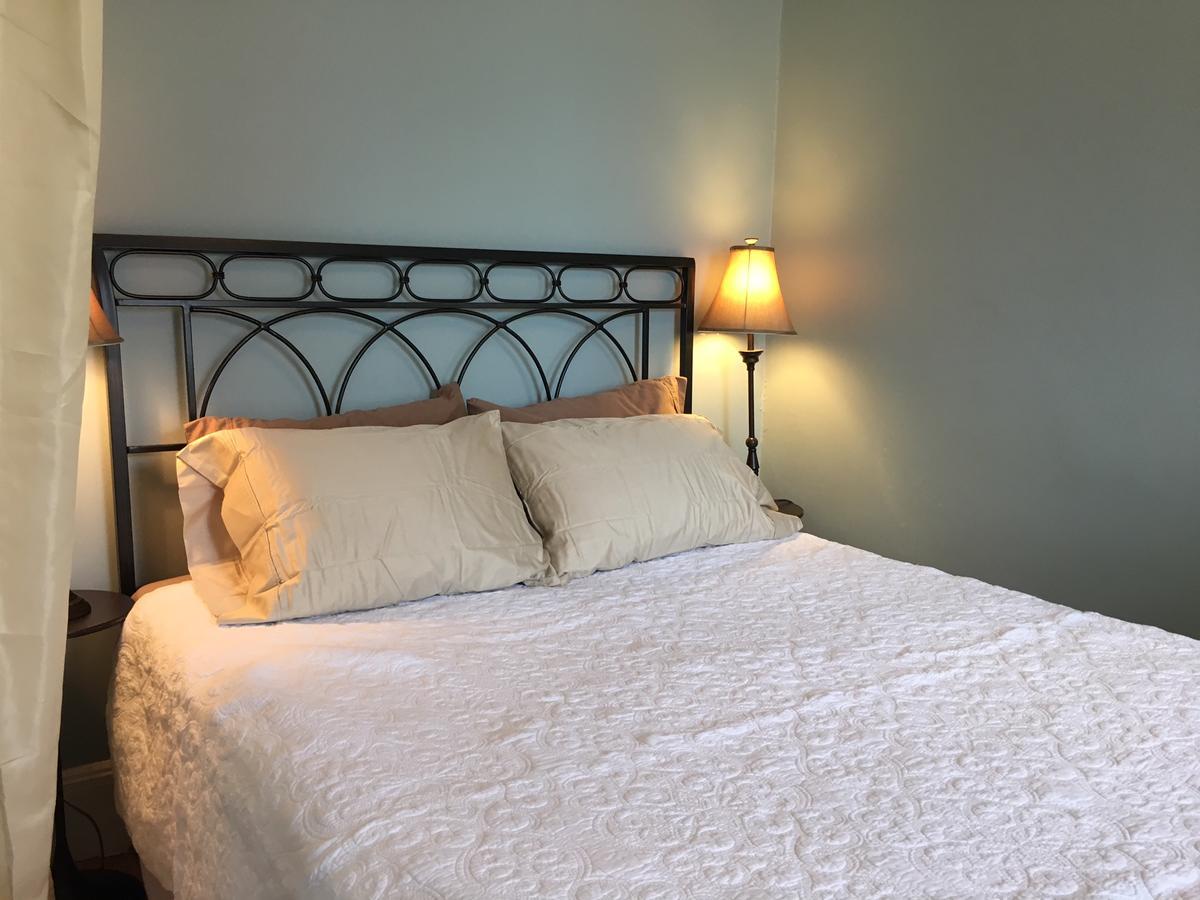 Back Bay Suites *
