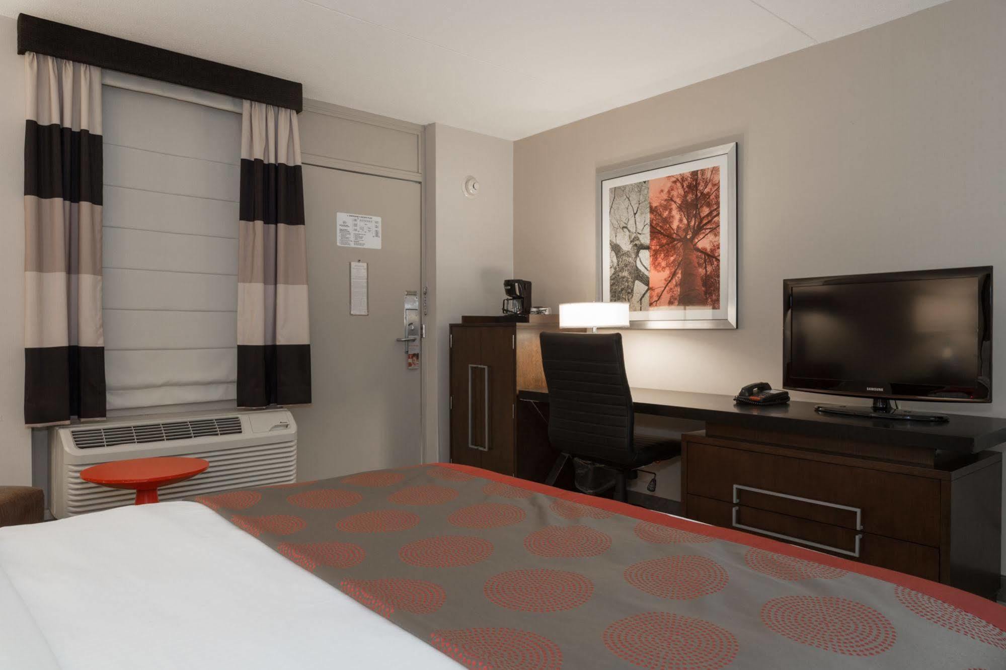 Hotel Ramada By Wyndham 3*