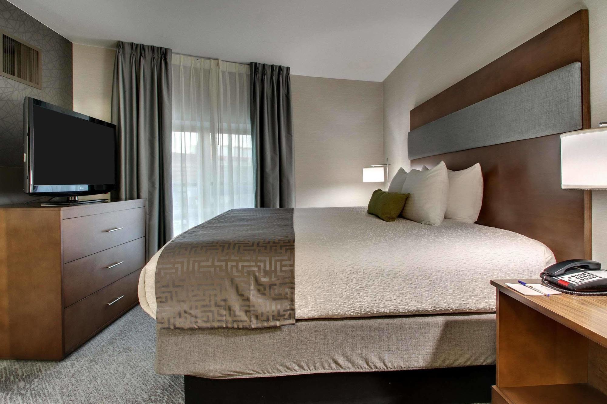 Best Western Plus 2* Boston