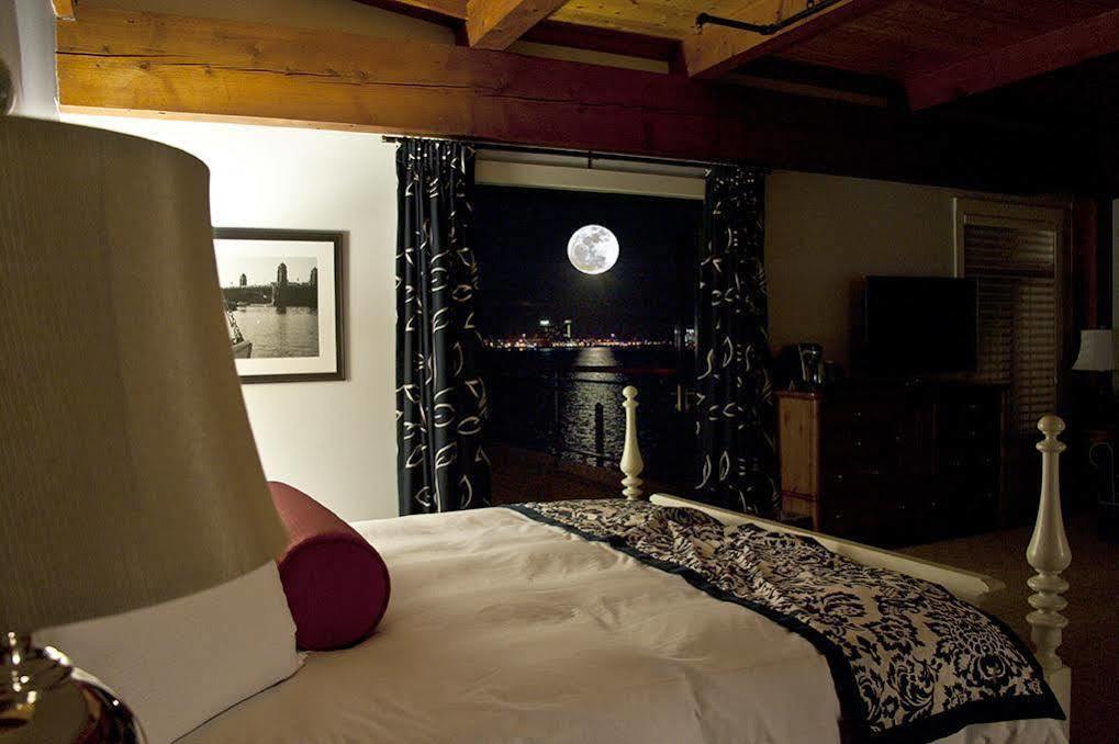 Inn Yacht Haven