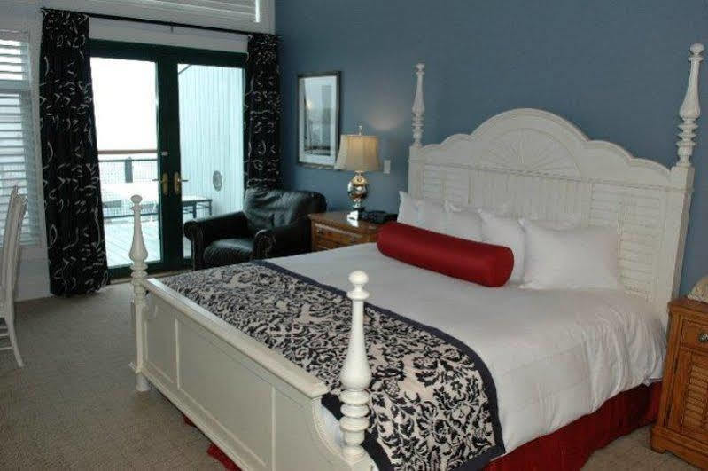Yacht Haven Boston