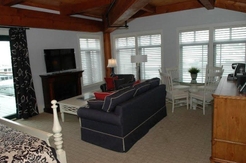 Yacht Haven Inn