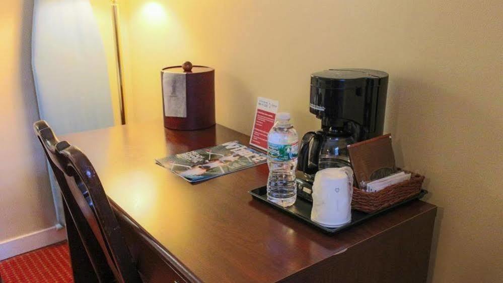 Found Common Hotel