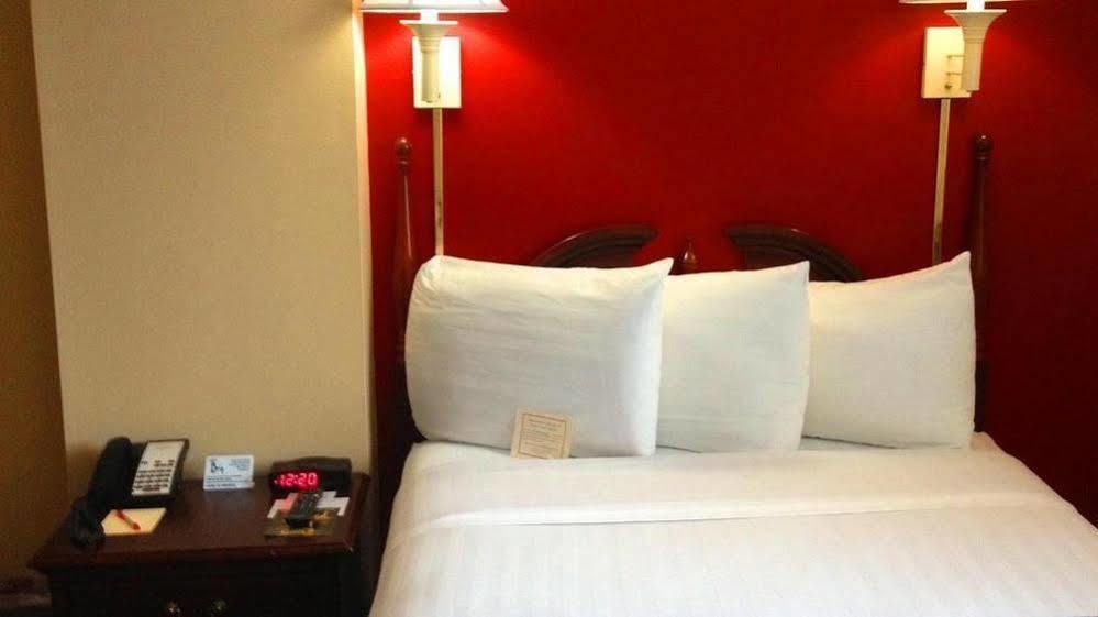 Found Common Hotel 2*