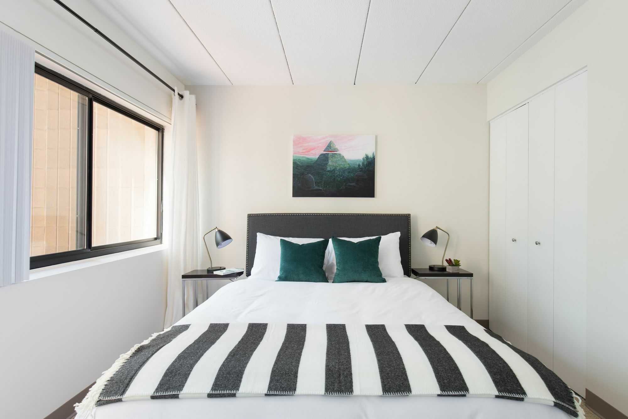 Modern 2br In Brighton By Sonder Hotel 3*